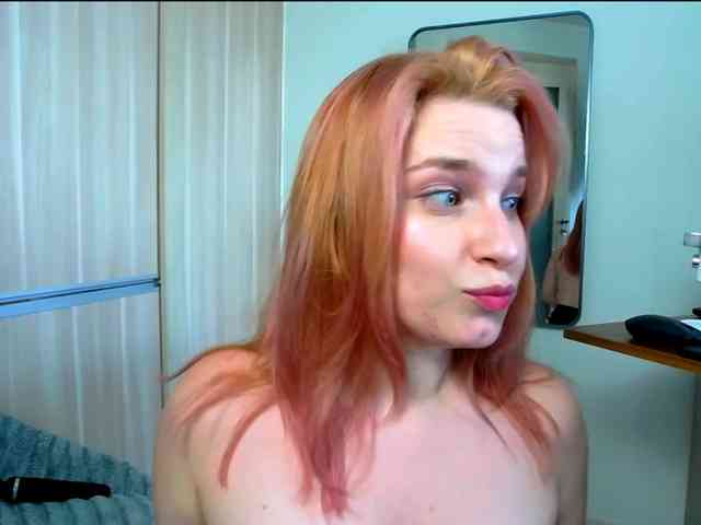 MinaGlow webcam