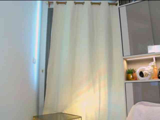 MinaGlow webcam