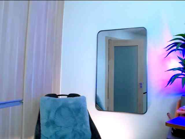 MinaGlow webcam