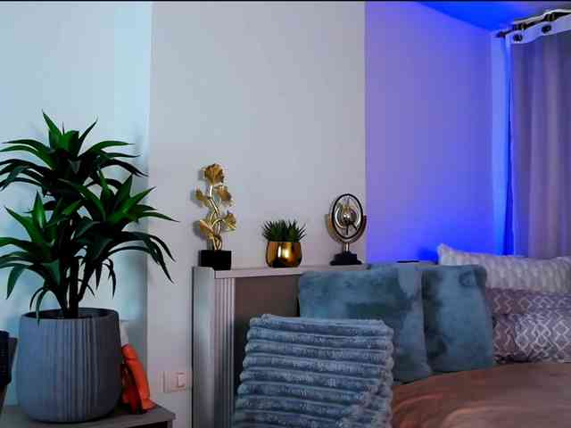 MinaGlow webcam