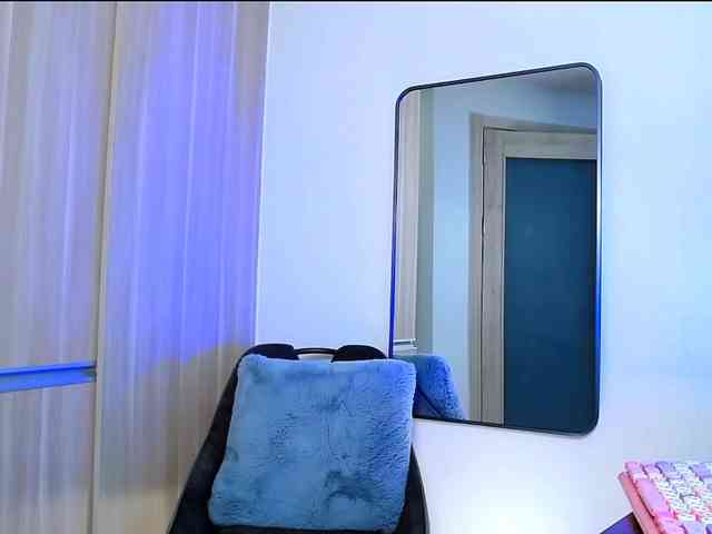 MinaGlow webcam