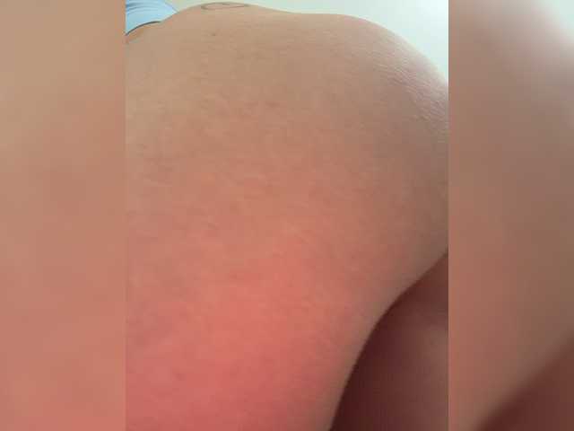 Lily33 live webcam show