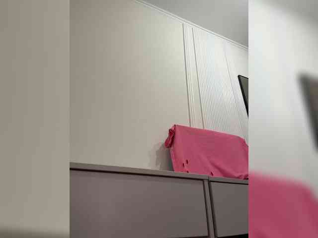 LILU111 webcam