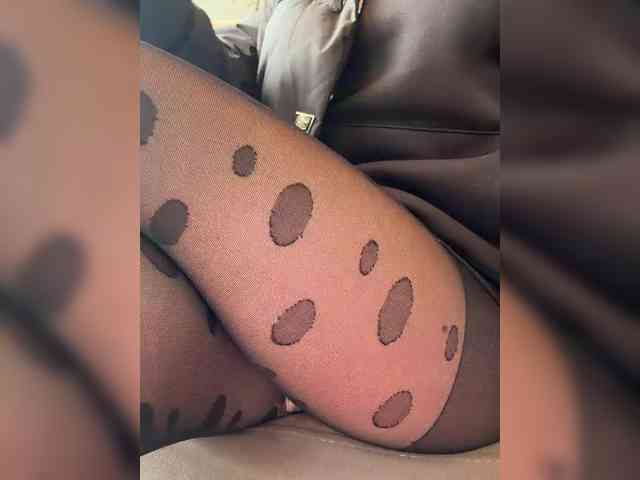 LILU111 webcam
