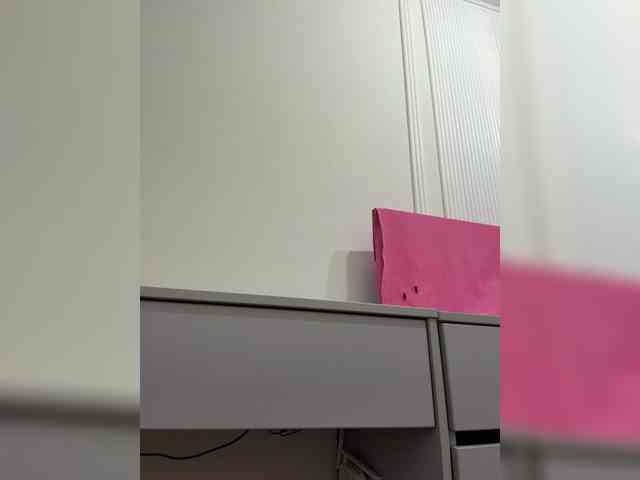 LILU111 webcam