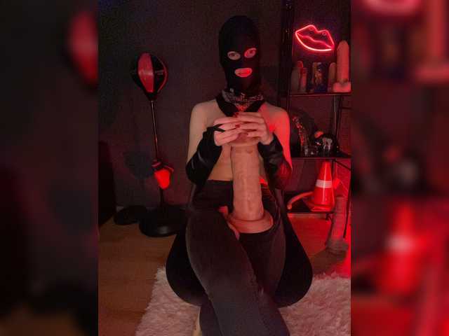 GloriaLove's BongaCams show and profile