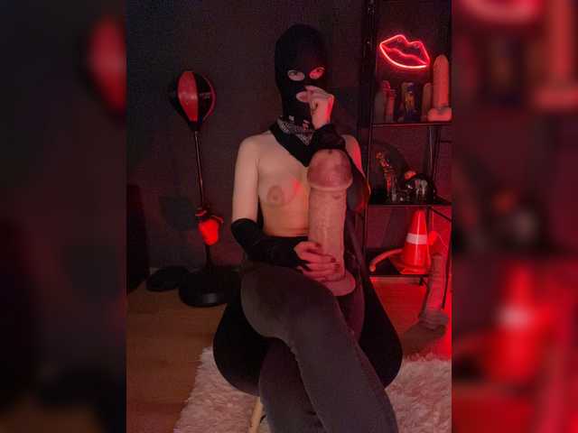 GloriaLove's BongaCams show and profile