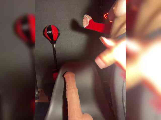 GloriaLove webcam