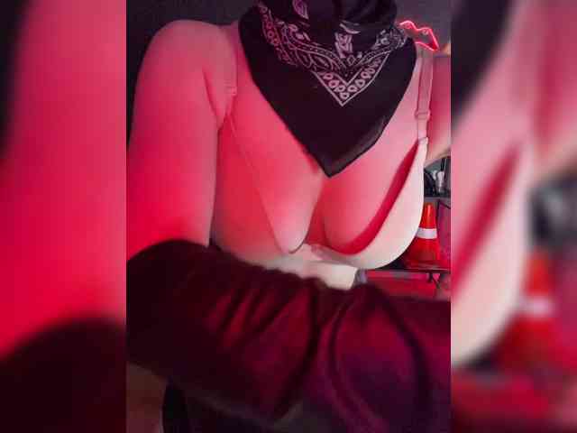 GloriaLove webcam