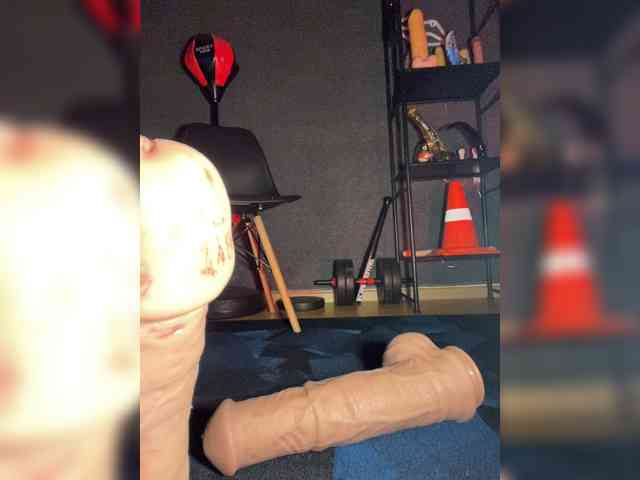 GloriaLove webcam