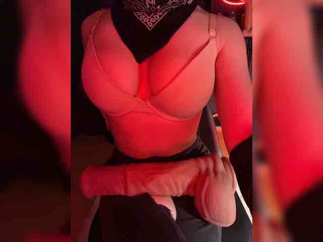 GloriaLove webcam