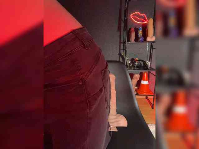 GloriaLove webcam