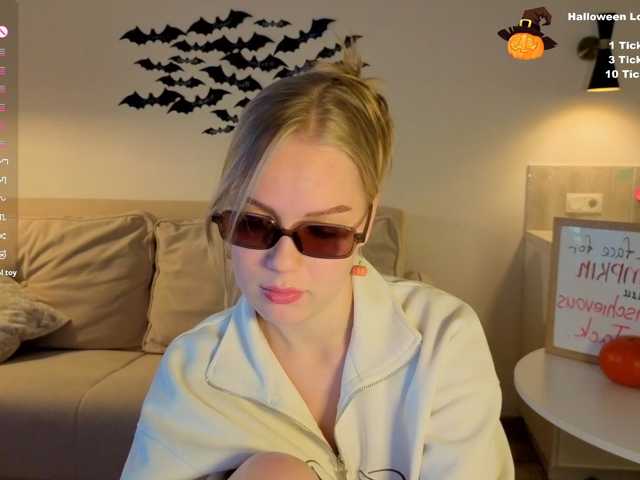 LittleForestELF2 live cam on BongaCams