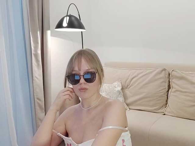 LittleForestELF2's BongaCams show and profile