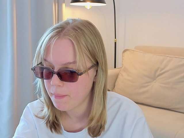 LittleForestELF2 live cam on BongaCams