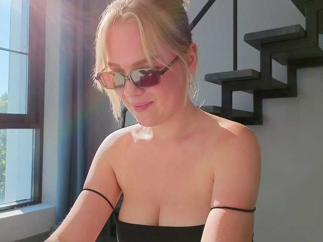 LittleForestELF2 live cam on BongaCams