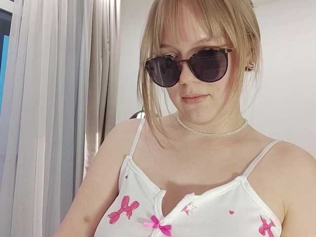 LittleForestELF2's BongaCams show and profile