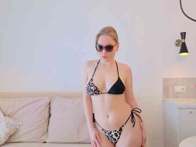 LittleForestELF2 Live Webcam on BongaCams