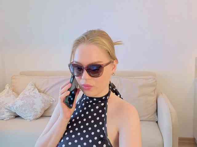 LittleForestELF2 Live Webcam on BongaCams