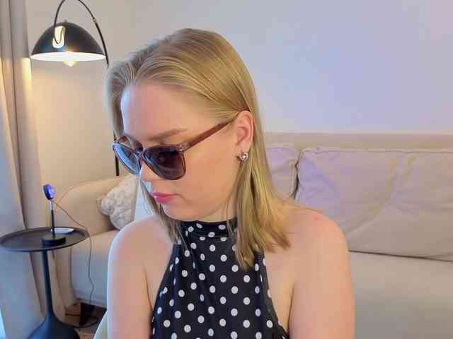 LittleForestELF2 Live Webcam on BongaCams