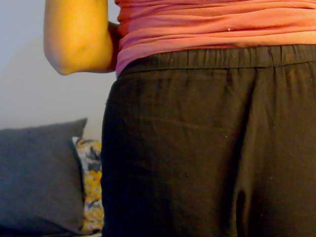 MelissaJenner, en directo ahora en BongaCams