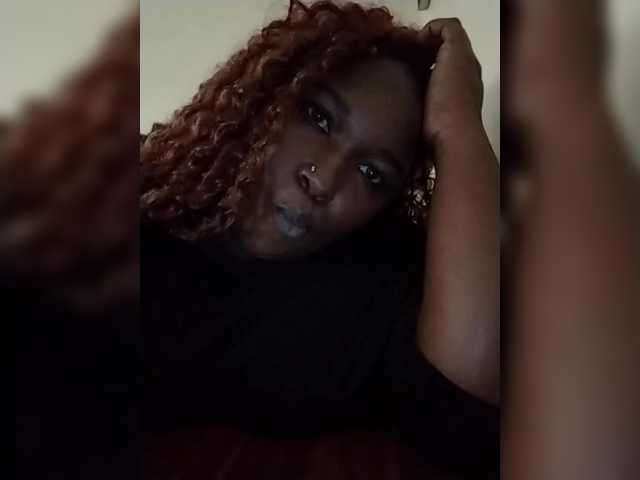 KandyDee's BongaCams show and profile