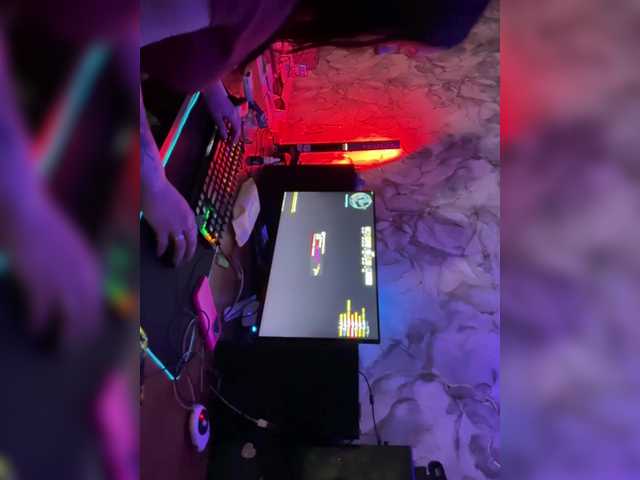 Henry Veknov (HenryVeknov)