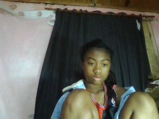 Sandii live cam on BongaCams