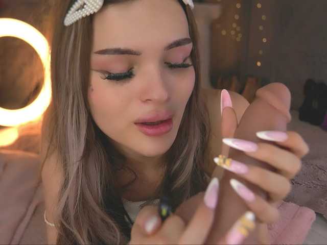 BrattyScarlet — live trans cam