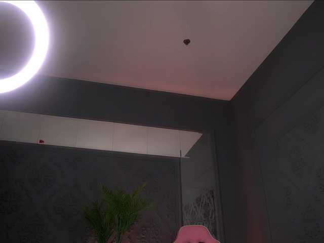 BrattyScarlet live webcam show