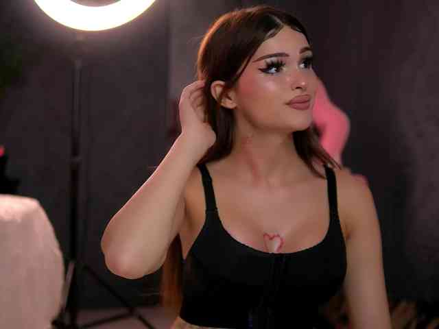 BrattyScarlet Sex Cam Show