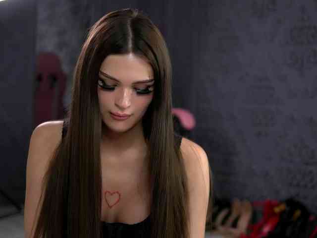 BrattyScarlet Sex Cam Show