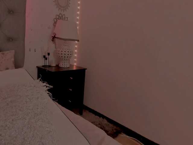 lau123 live cam on BongaCams