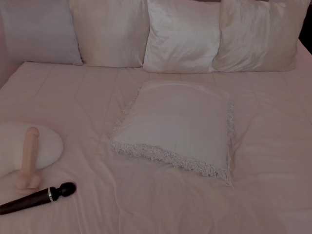 lau123 live cam on BongaCams