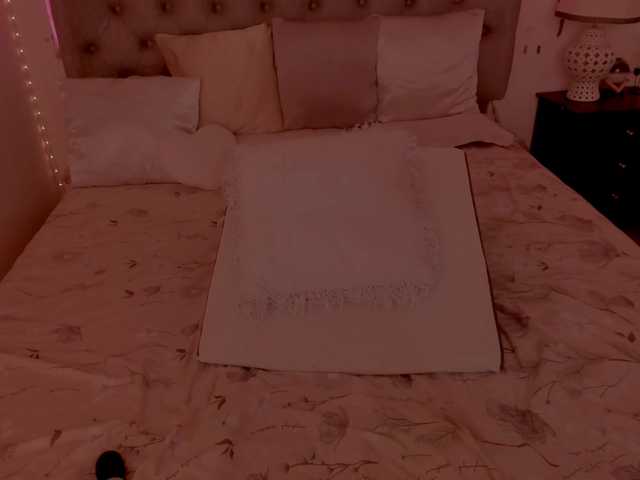 lau123 live cam on BongaCams