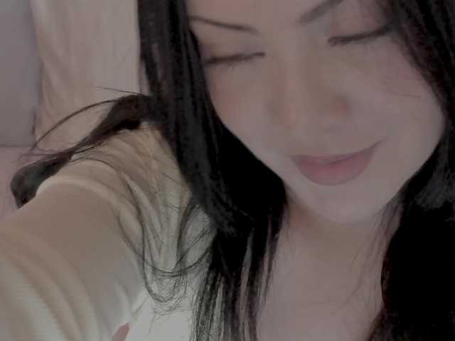 lau123's BongaCams show and profile