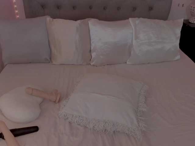 lau123's BongaCams show and profile