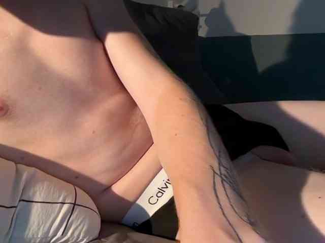 hiddenboys Live Webcam on BongaCams