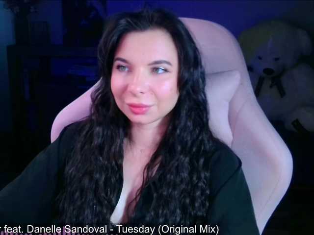 Lady-not-shy live cam on BongaCams