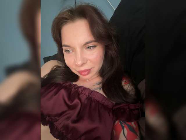 Lady-not-shy live cam on BongaCams