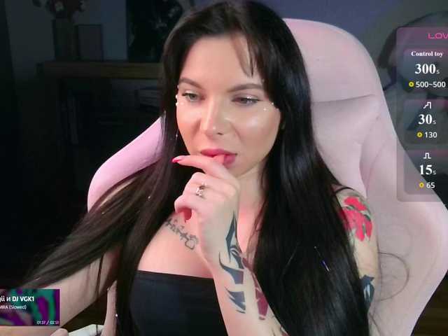 Lady-not-shy live cam on BongaCams
