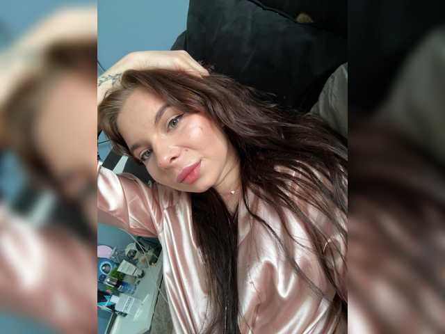 Lady-not-shy live cam on BongaCams