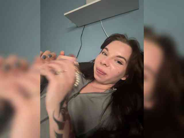 lady-not-shy's live room
