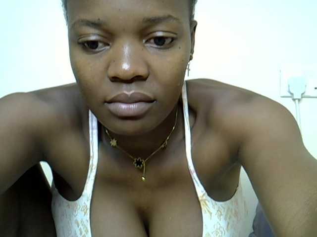 Ebonyj Live Cam on BongaCams