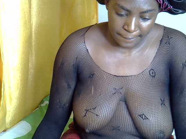 Ebonyj live cam on BongaCams