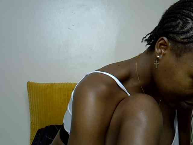 Ebonyj webcam