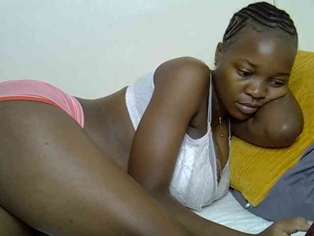 Ebonyj webcam