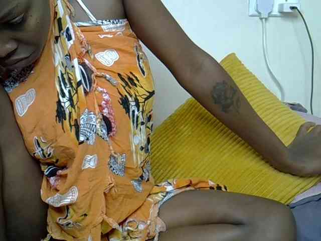 Ebonyj webcam