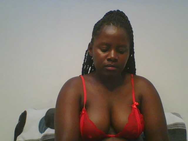 Loviett52 live cam on BongaCams