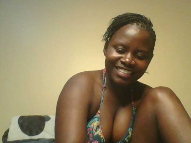 Loviett52 live cam on BongaCams